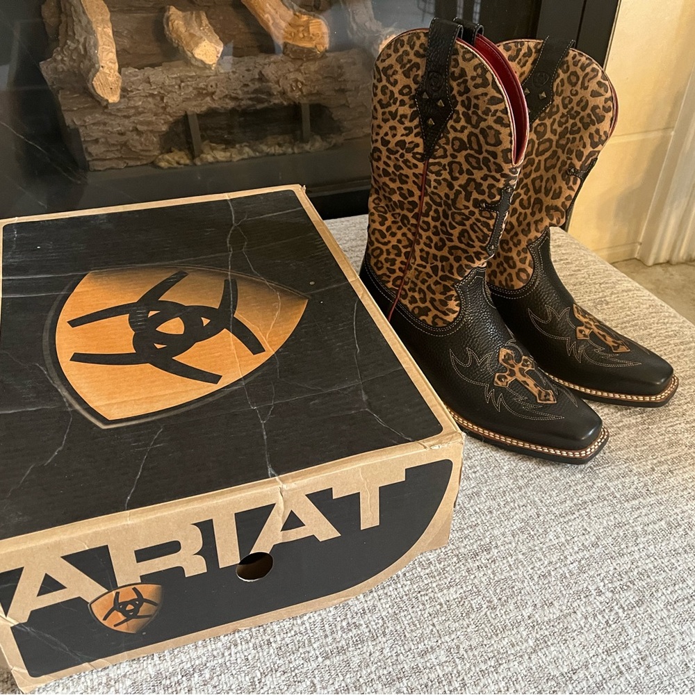 Ariat Cheetah Cowboys Boots